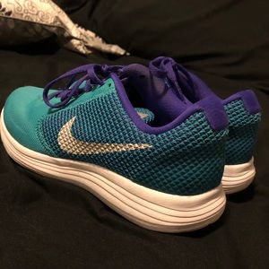 Nike Women’s 6.5.